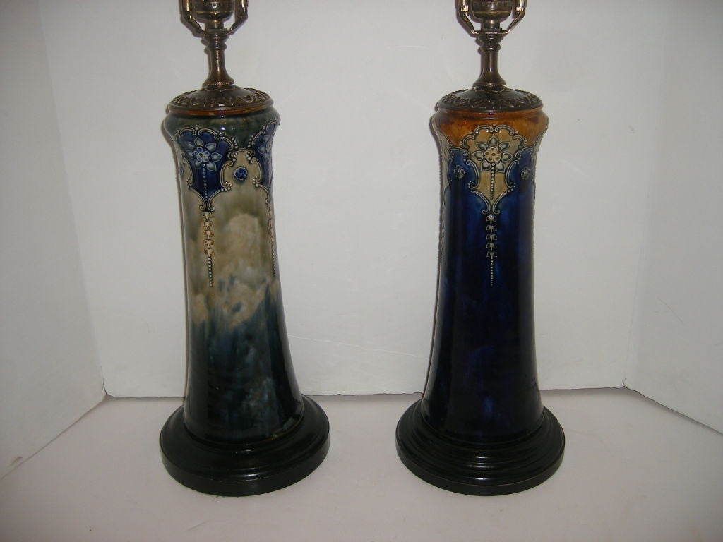 Pair of Royal Doulton Lamps In Excellent Condition In New York, NY