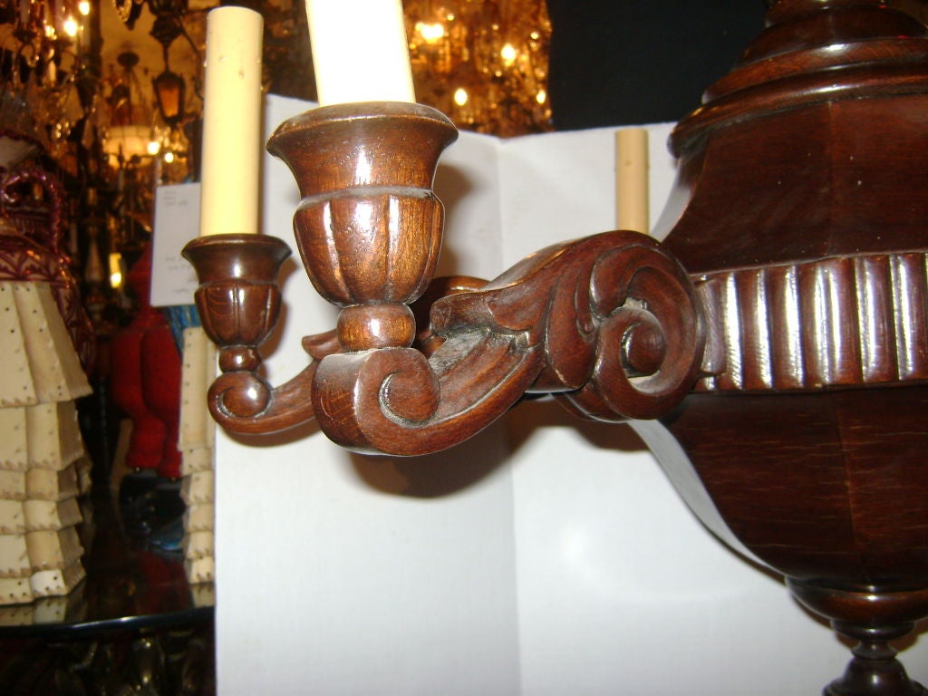 Italian Carved  Wood Chandelier For Sale 1