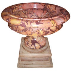 18TH CENTURY MARBLE URN