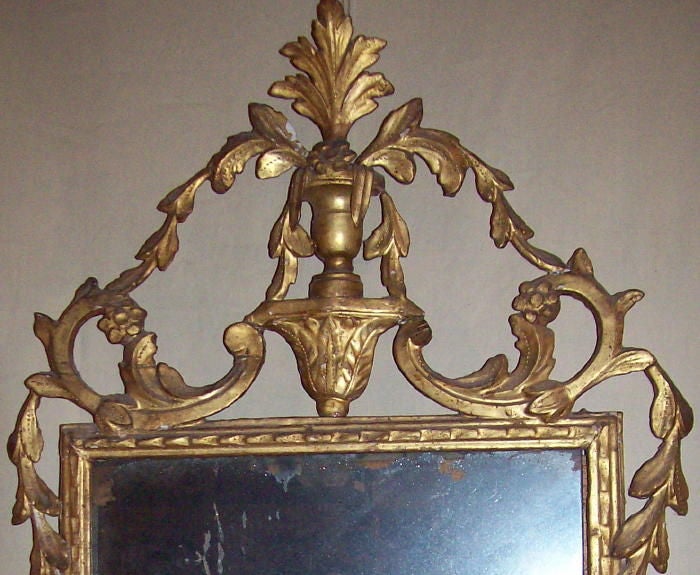 ITALIAN NEOCLASSIC GILTWOOD MIRROR