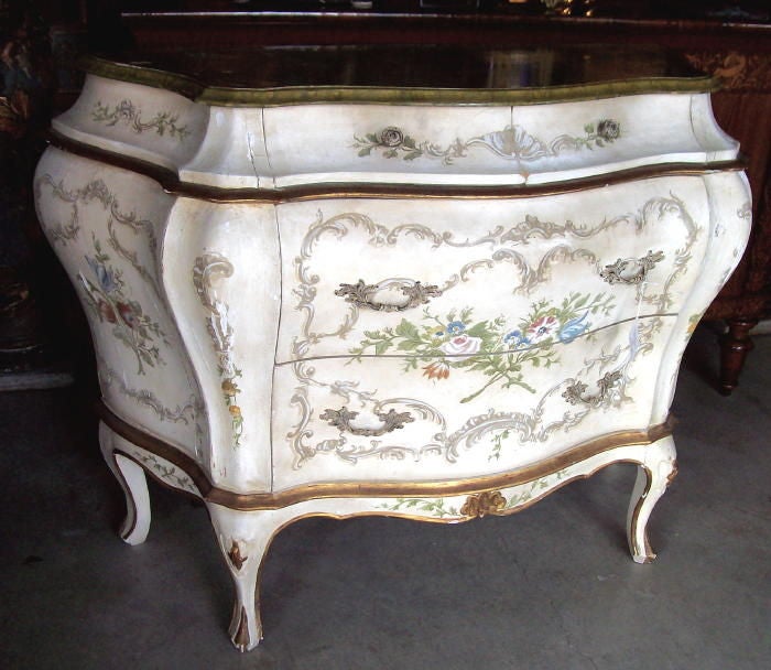 Wood VENETIAN STYLE BOMBAY CHEST