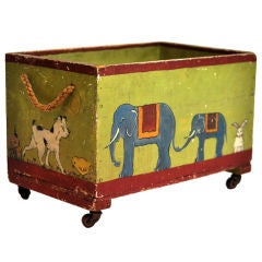 CHILDREN
S TOY BOX ON WHEELS