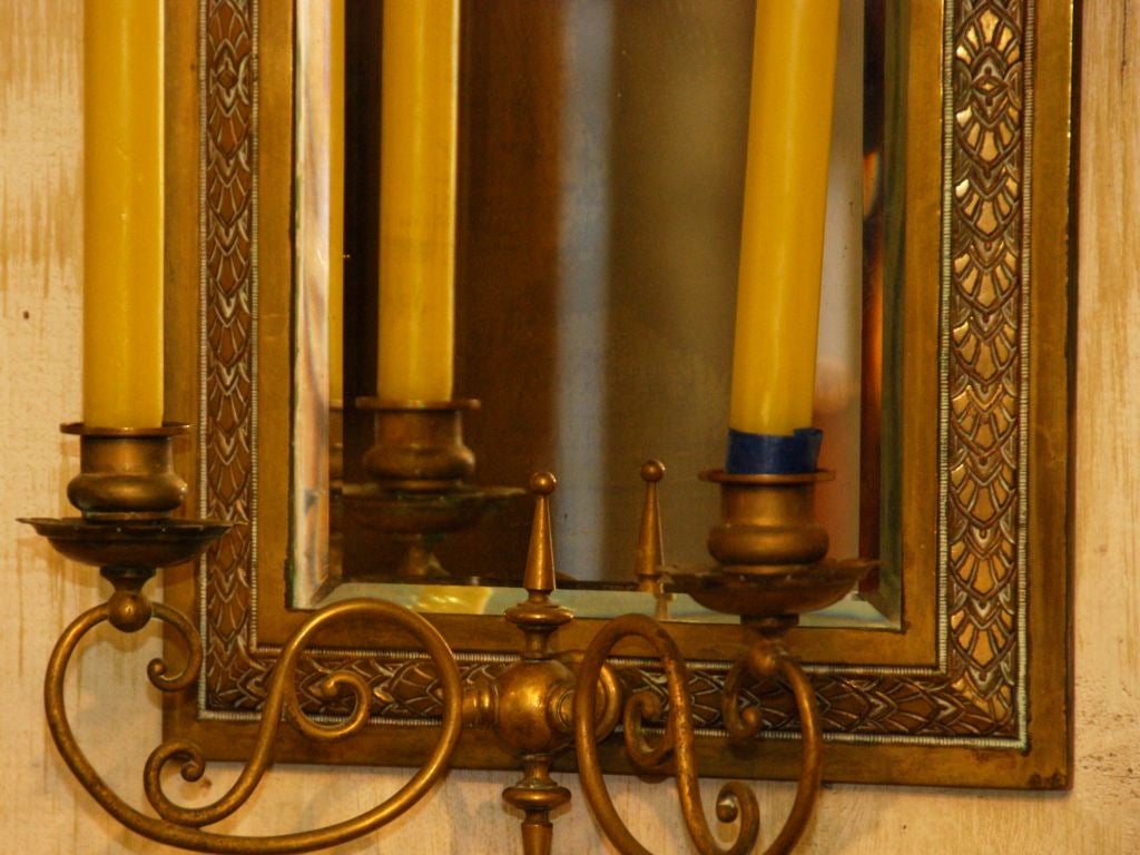 Pair of brass mirrored candle sconces In Good Condition For Sale In Charlottesville, VA