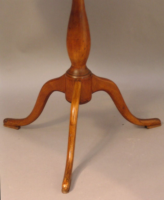 Early Swedish Alder Root Tea Table In Excellent Condition For Sale In Sheffield, MA