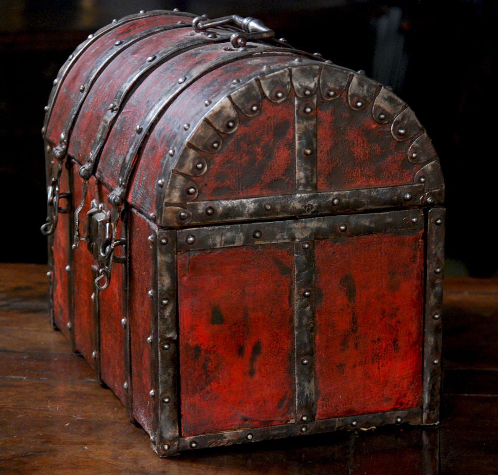 18th Century and Earlier A 16th/17th Century Style French Red Lacquered Small Chest For Sale