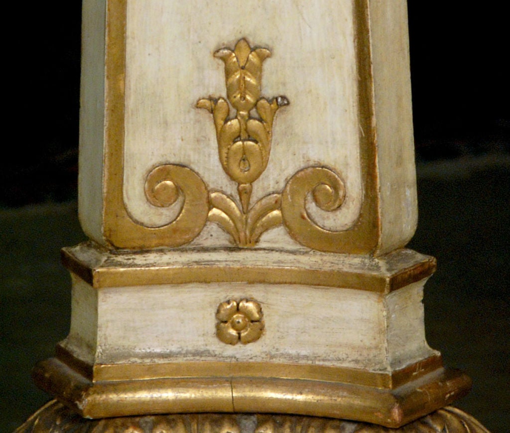 A Pair of Italian Piedmontese Painted and Gilded Pedestals In Good Condition For Sale In Sheffield, MA