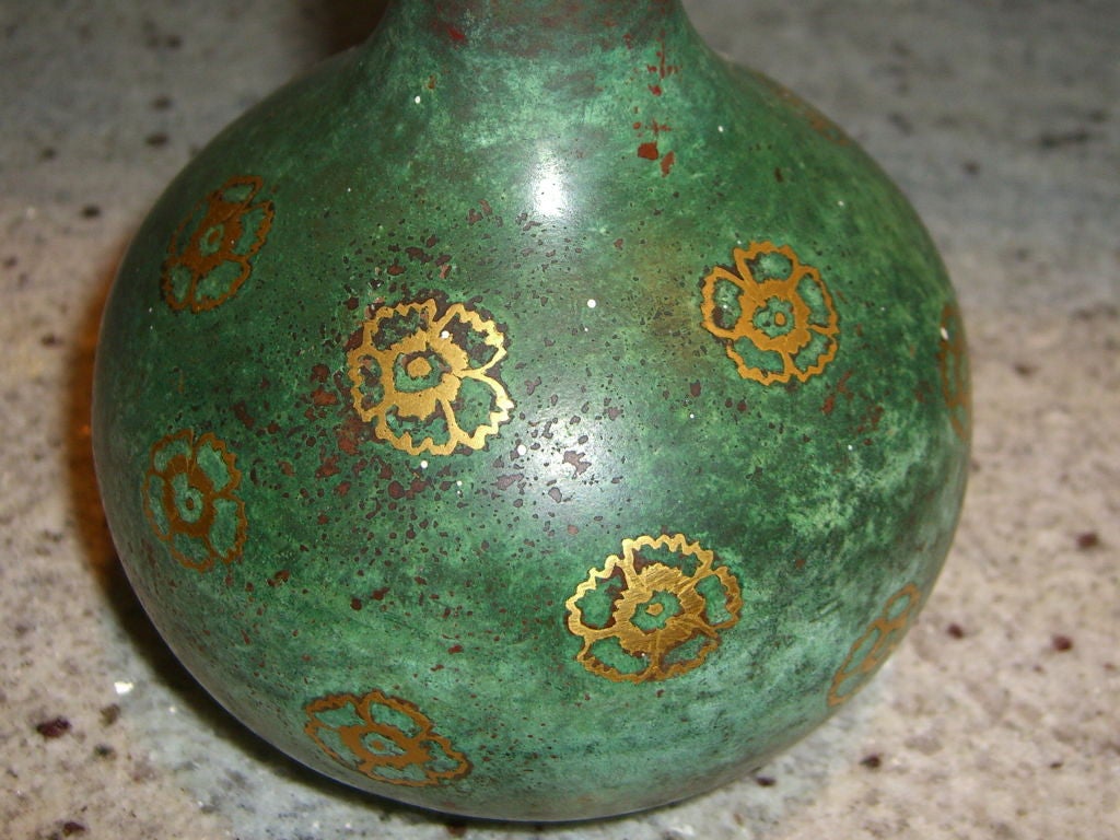 Beautifully patinated inlaid Christofle bronze vase For Sale 1