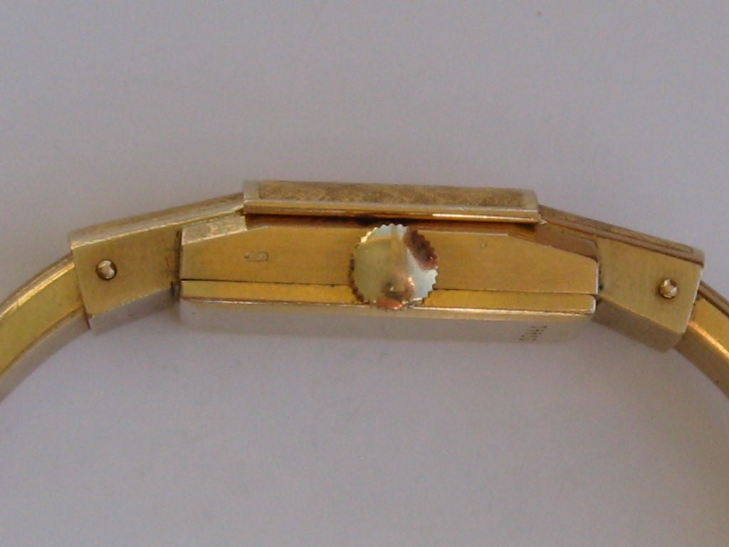 Lovely 1950's Baume and Mercier 18k gold bracelet watch 4