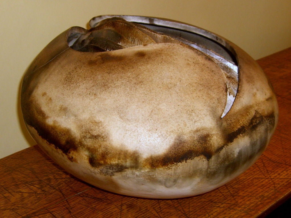 American Incredible piece layered pottery by Illinois artist Ruth Weiner