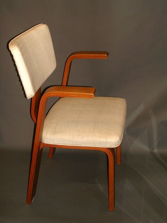 American Set Of Four Mid-Century Bentwood Thonet Chairs