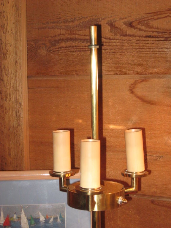 Midcentury Brass Lamp by T.H. Robsjohn-Gibbings for Hansen In Good Condition For Sale In Water Mill, NY