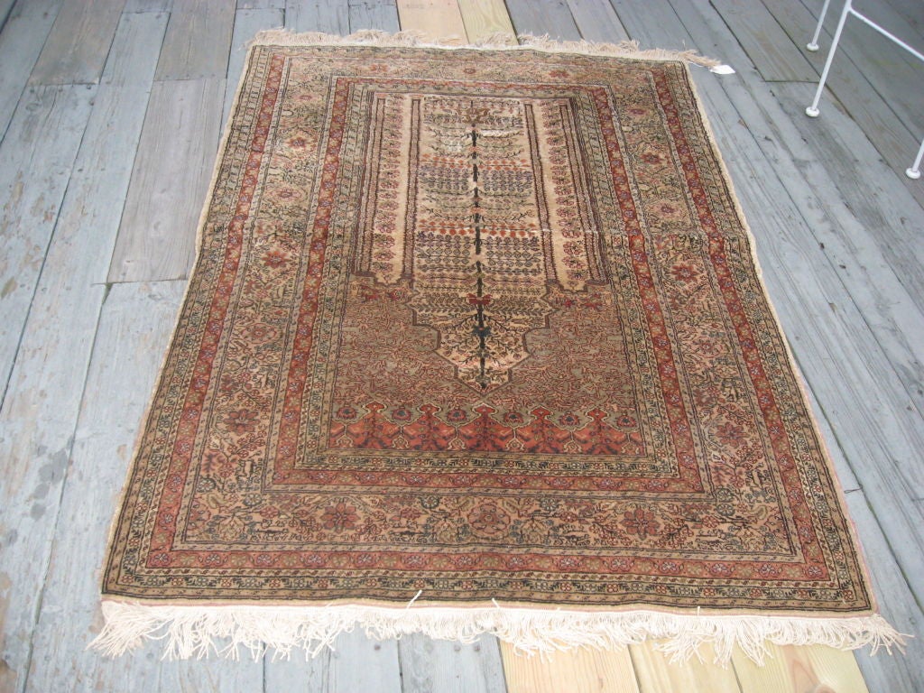 Oriental Prayer Rug In Good Condition For Sale In Water Mill, NY