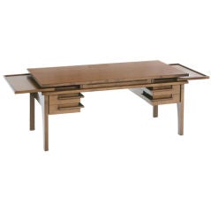 Livre Desk with Extending Flaps by Lia Siqueira