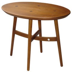 Caê Side Table by Mendes-Hirth Caê Side Table by Mendes-Hirth