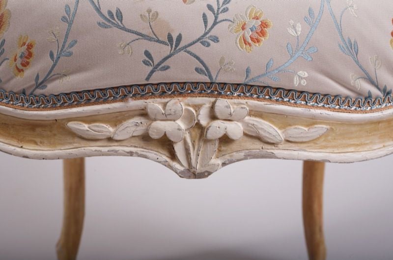 18th Century Pair of Louis XV Beige and White Painted Cabriolet Armchairs