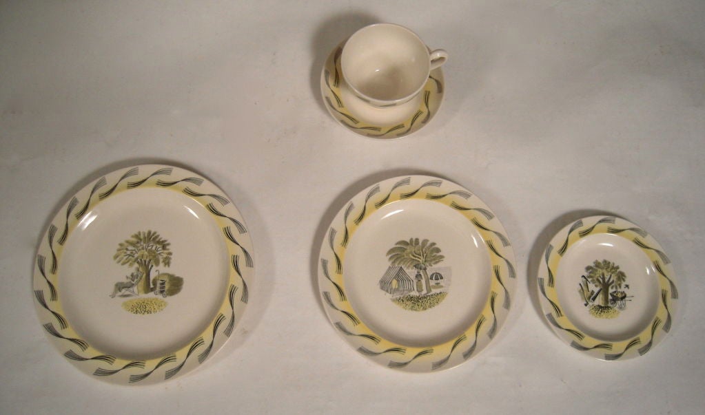 Ein seltenes 6er-Service aus Porzellan:: das Eric Ravilious für Wedgwood in der Garden Series entworfen hat:: bestehend aus 6 Esstellern:: Salattellern:: 6 Brottellern:: 6 Tassen und Untertassen:: alle in neuwertigem Zustand.<br />
Biografische