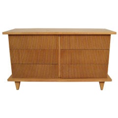 SCULPTURAL AMERICAN MID CENTURY MODERN CHEST OF DRAWERS