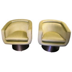 Pair of Swivel Tub Chairs by Leon Rosen for Pace