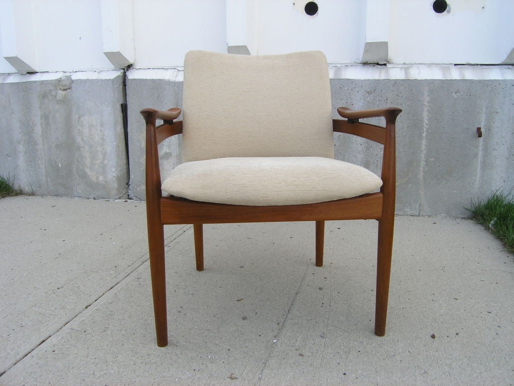 This beautiful armchair by Finn Juhl is as comfortable as it is elegant.