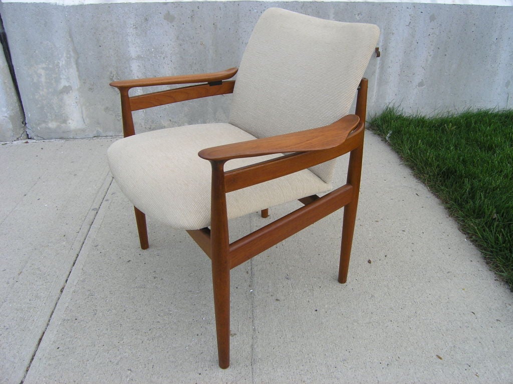 Armchair Model 192 by Finn Juhl for France & Sons 2