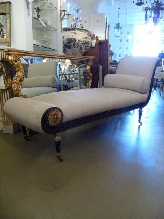 19th Century English Paint and Gilt Daybed 3