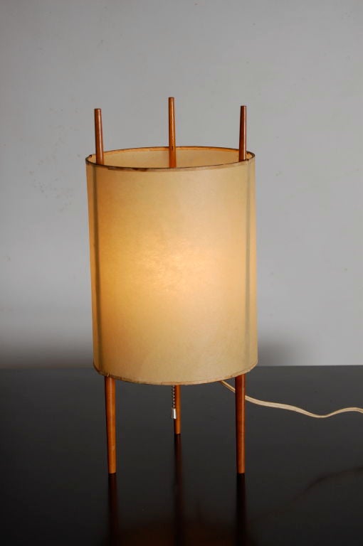 Isamu Noguchi Lamp for Knoll In Good Condition In Wargrave, Berkshire