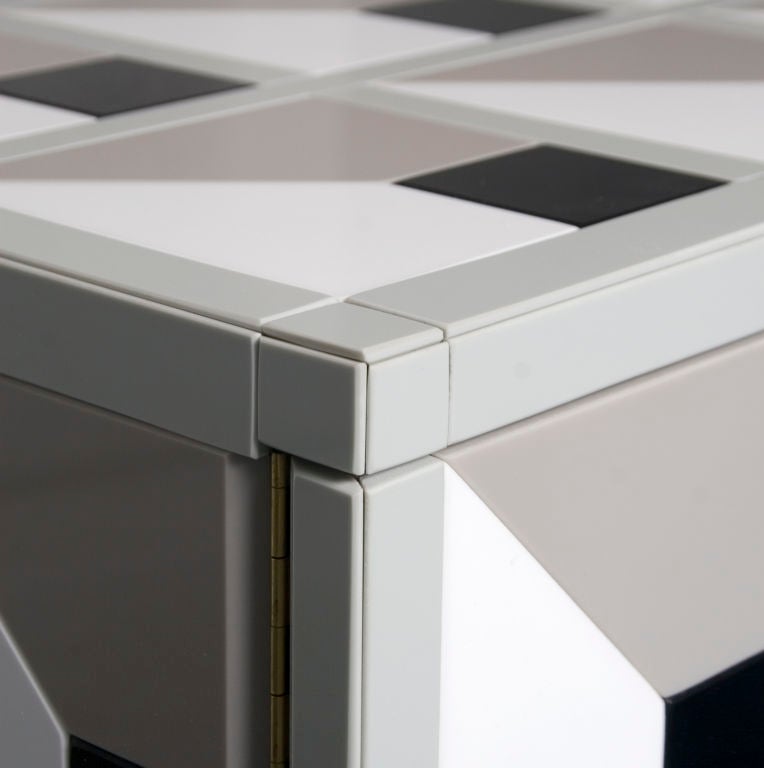 Glass cabinet by Roberto Guilio  Rida In Excellent Condition In New York, NY