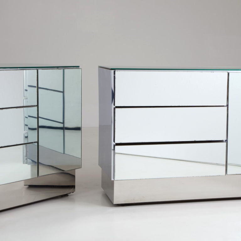 A Single Mirrored Cabinet USA