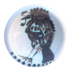 Picasso Round Bowl: Bird with worm