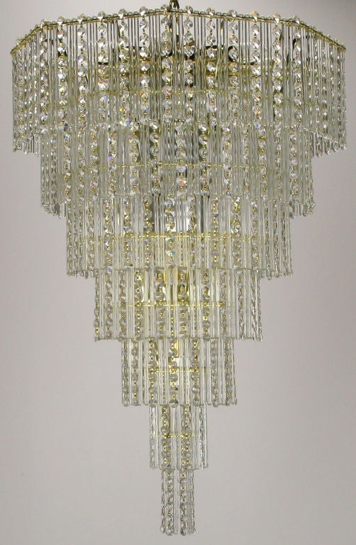 Lustre octogonal en cascade de cristaux et tiges de verre
