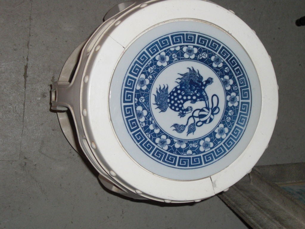 Wood Chinese barrel style table