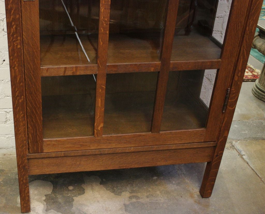 Gustav Stickley China Cabinet 3