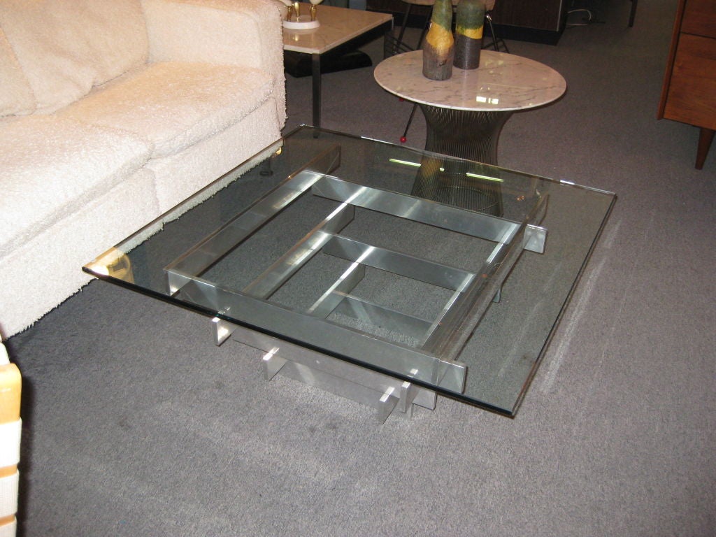 Paul Mayen Coffee table for Habitat In Excellent Condition In Philadelphia, PA