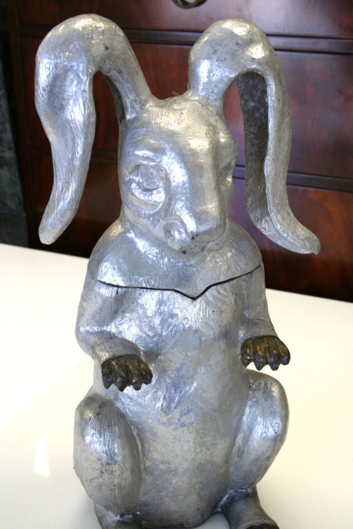 Arthur Court Rabbit Wine Cooler<br />
Ideal for chilling Champagne or Wine<br />
Made out of Sand Cast Aluminum