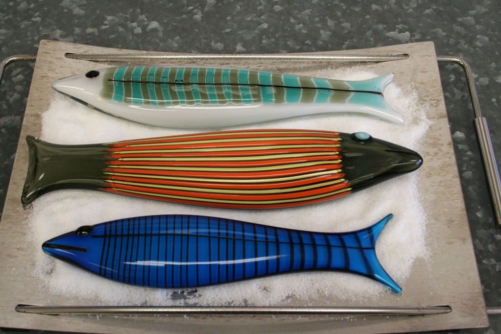 set of 3 Glass Fish by Ken Scott executed by Venini c. 1965<br />
blue fish 11