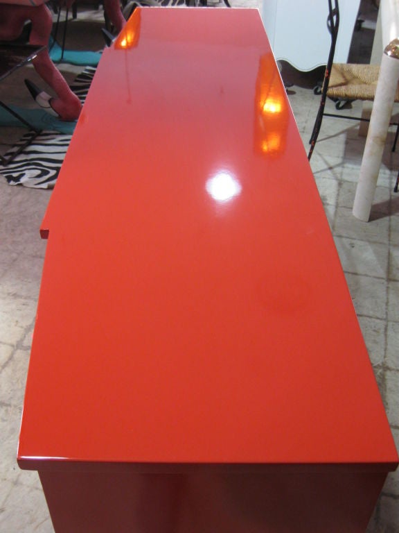 Elegant Lacquered Sideboard with Large Bronze Foo Dog Heads