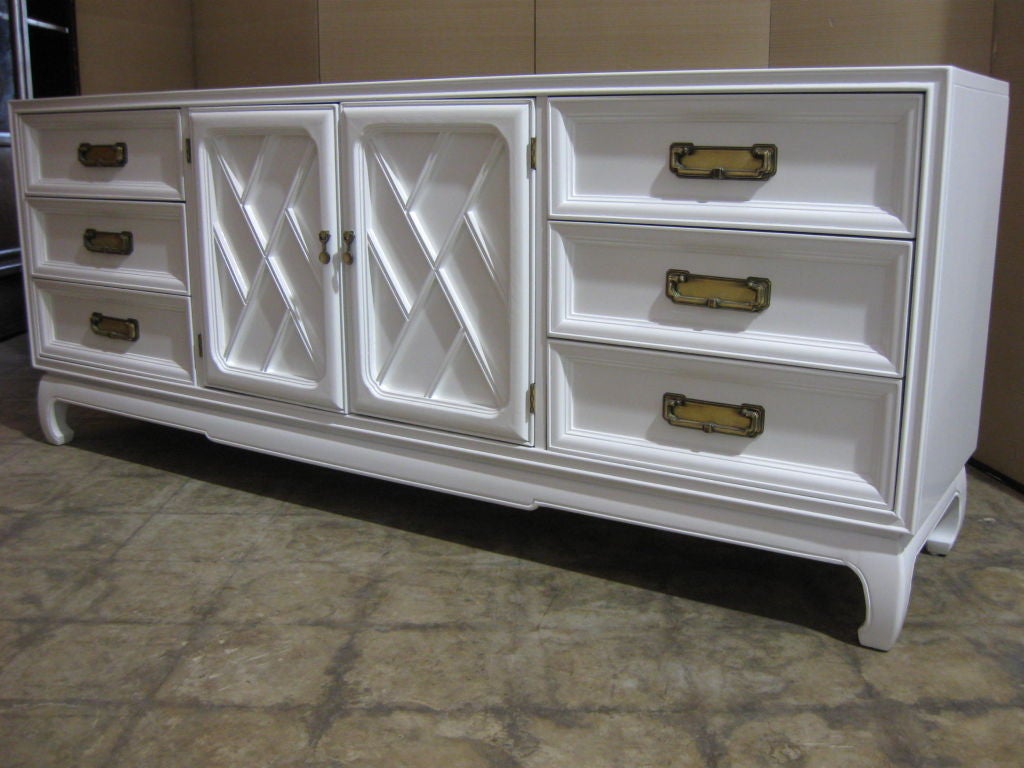Chinese Chippendale Lattice Front Cabinet 5