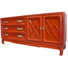 Retro Elegant Chinese Chippendale Lacquered Cabinet