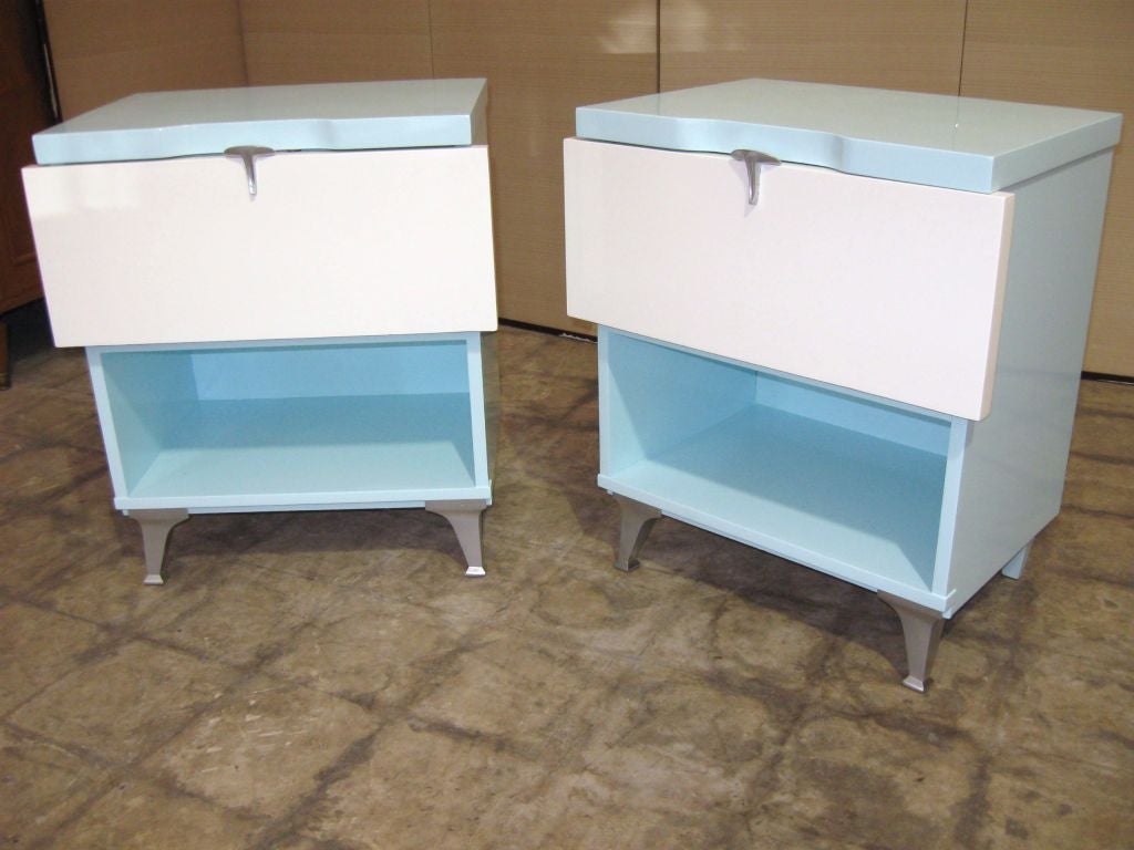 Elegant Pair of Mid Century Italian Side Tables 2 Tone Lacquer
