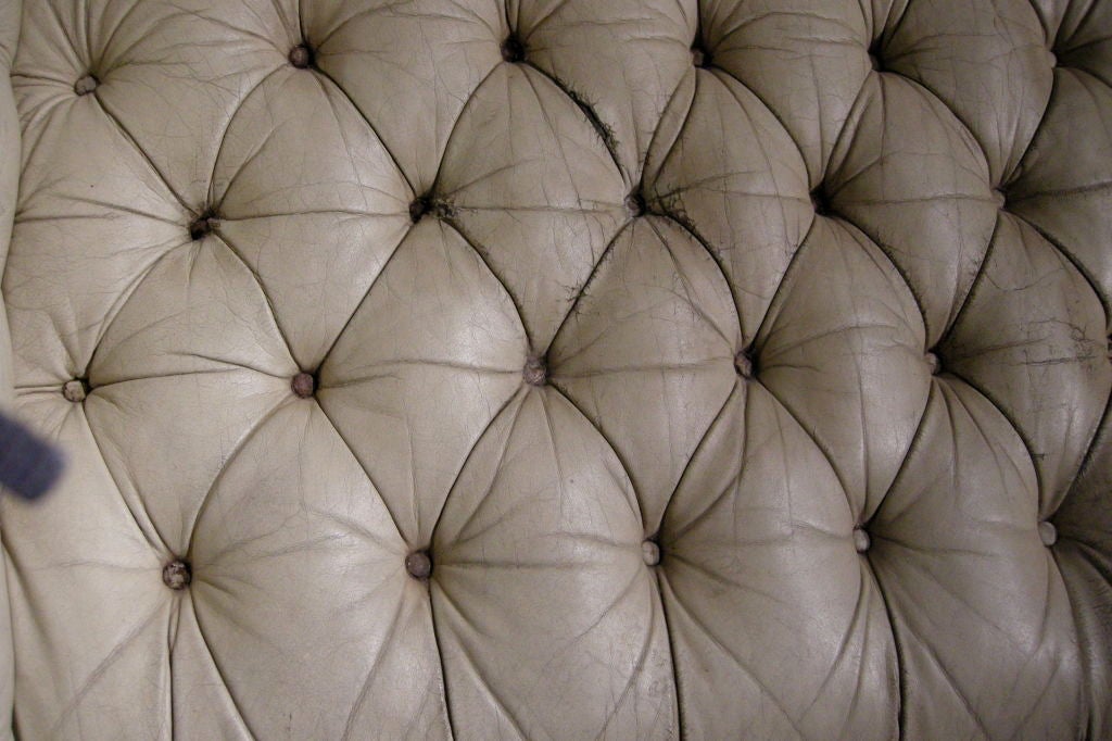 Unknown Leather Chesterfield Recamier