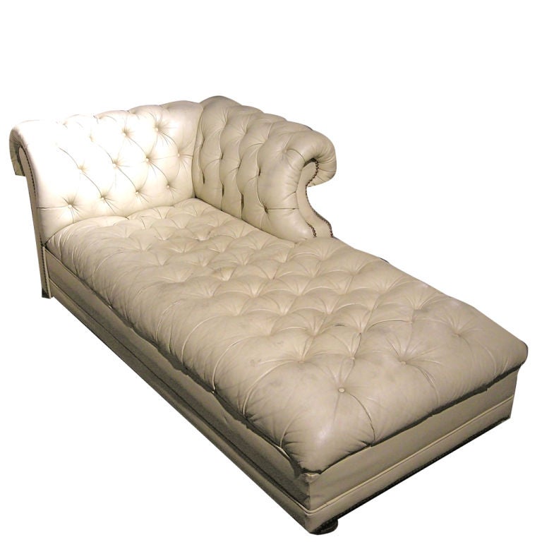 Leather Chesterfield Recamier