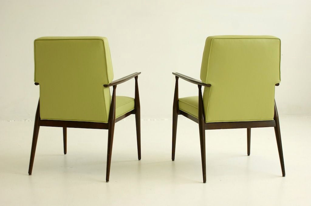 Paul McCobb Pair of Occasional Chairs In Excellent Condition In Chicago, IL