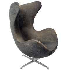 Early Swivel Egg Chair by Arne Jacobsen for Fritz Hansen