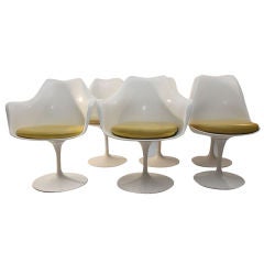Set of 6 Eero Saarinen design for Knoll swivel dinning chairs