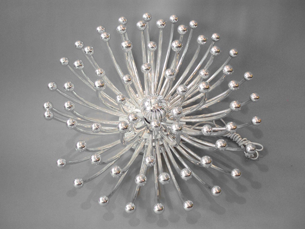 Applique Pistillo chromée de Studio Tetrarch