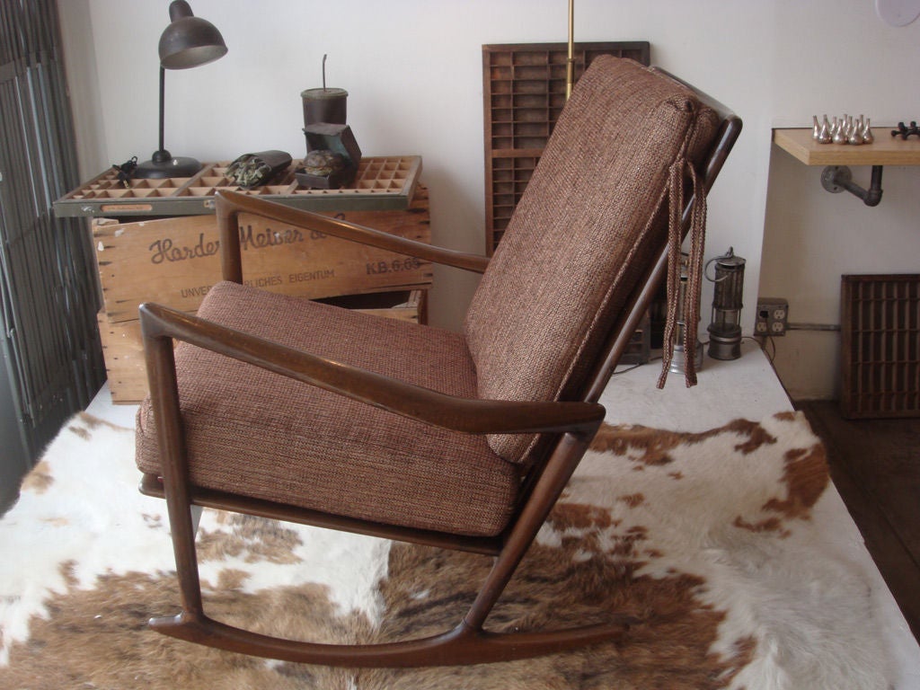 Ib-Kofod Larsen Rocking Chair In Excellent Condition In Los Angeles, CA