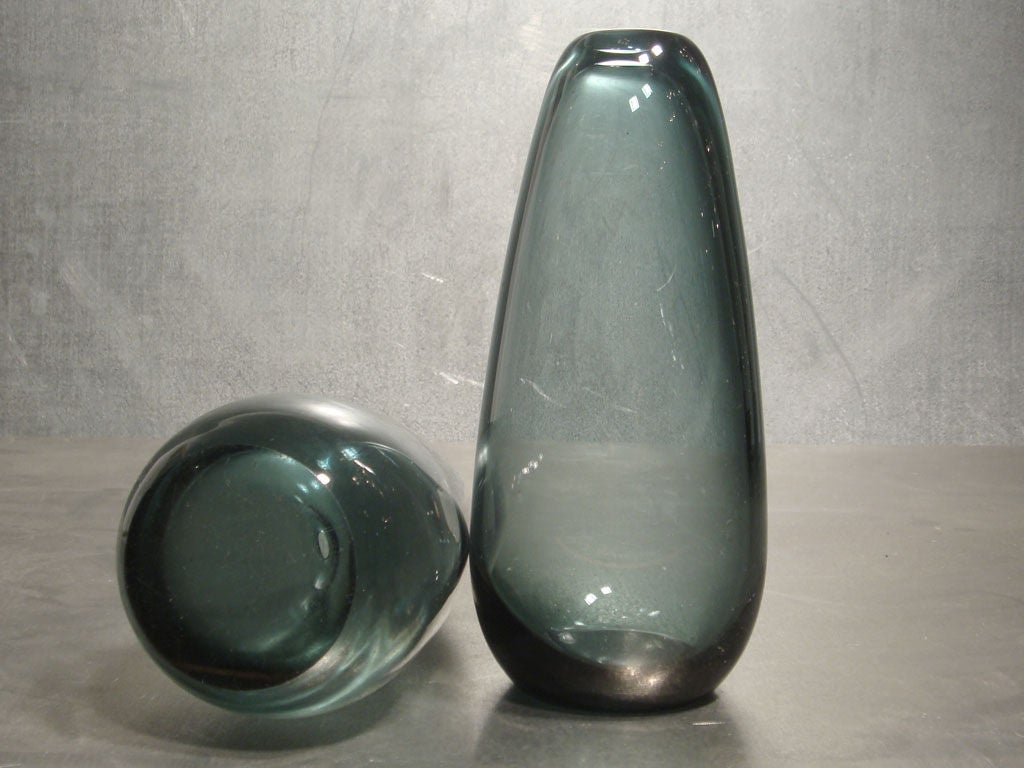 Wilhelm Wagenfeld Turmalin Vases In Excellent Condition In Los Angeles, CA