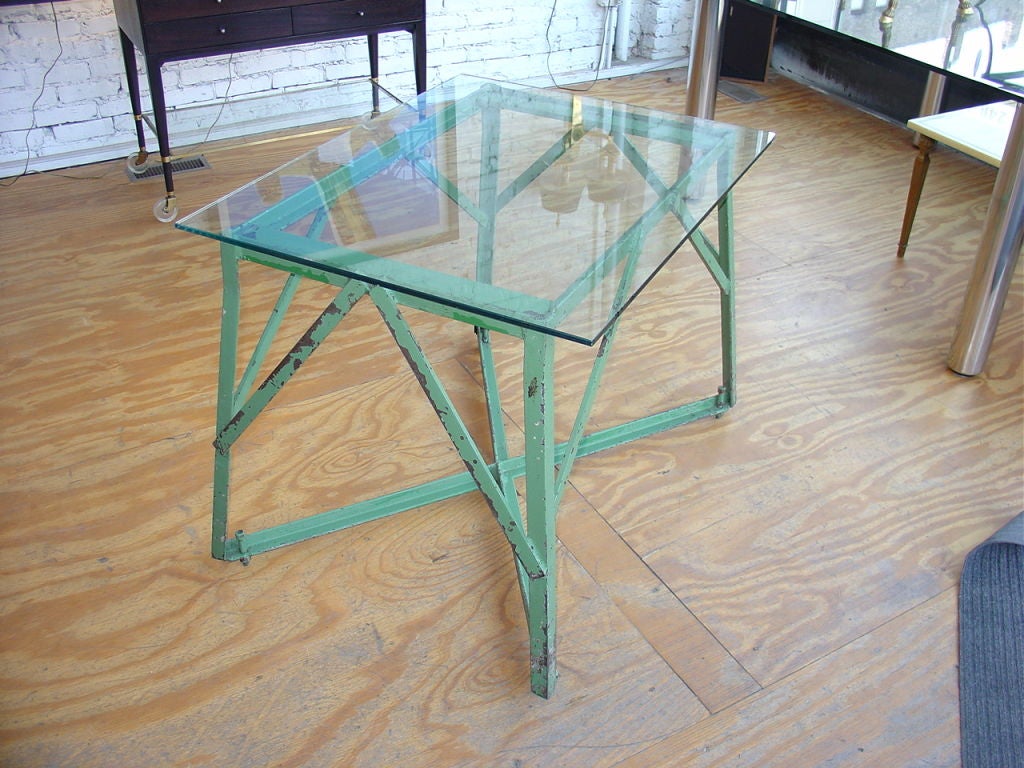 Industrial Table In Fair Condition In Chicago, IL