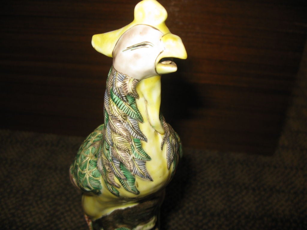 19th C. Chinese Porcelain Phoenix Statue In Excellent Condition In New York, NY
