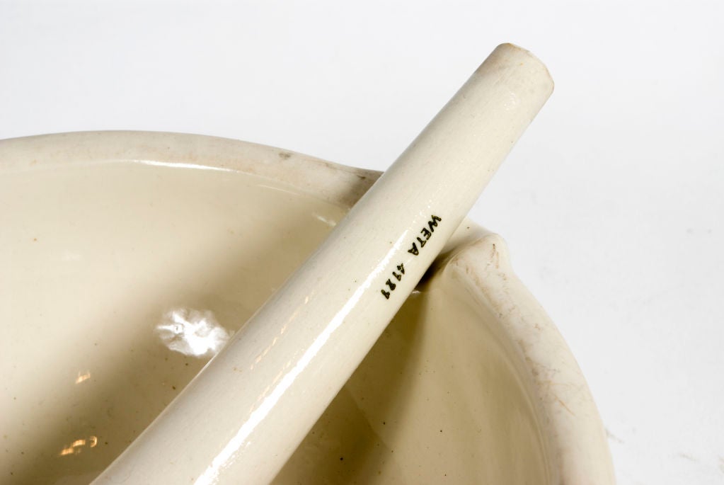 Mortar & Pestle 1